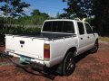 Selling White Nissan Frontier 2013 Truck in Lucena -4