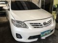 White Toyota Corolla Altis 2013 for sale in Quezon City -1