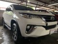 Selling White Toyota Fortuner 2018 at 11000 km -3