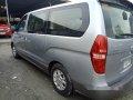 Sell Silver 2014 Hyundai Grand Starex at 32000 km -2