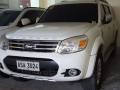 Selling White Ford Everest 2014 Automatic Diesel -4
