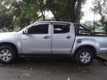 Silver Isuzu D-Max 2015 at 25000 km for sale -0