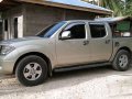 Selling Nissan Frontier Navara 2009 Manual Diesel -3