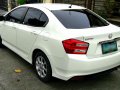 Selling White Honda City 2013 Sedan in Angeles -2