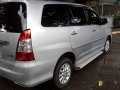 Selling Silver Toyota Innova 2012 in Pasig -6