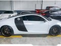 White Audi R8 2011 at 19000 km for sale -14