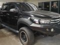 Selling Black Toyota Hilux 2016-6