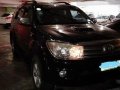 Black Toyota Fortuner 2010 Automatic Diesel for sale -5