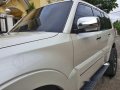 Sell White 2015 Mitsubishi Pajero at 19000 km -4