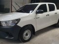 Sell White 2019 Toyota Hilux at 1900 km-4