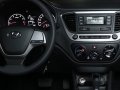 Selling Hyundai Accent 2019 Manual Gasoline -5