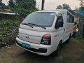 Sell White 2013 Hyundai H-100 Manual Diesel at 68000 km-0