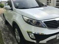 White Kia Sportage 2014 at 85000 km for sale-5