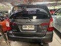 Selling Grey Toyota Innova 2016 in Quezon City-2