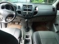 Sell White 2006 Toyota Hilux Manual Diesel -3