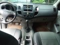 Sell White 2006 Toyota Hilux Manual Diesel -2