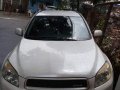 Selling White Toyota Rav4 2008 in Quezon City -3