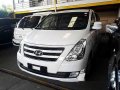Selling Hyundai Grand Starex 2016 at 26232 km -4