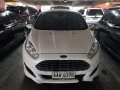 Sell White 2014 Ford Fiesta at 39000 km -5