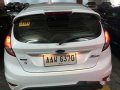 Sell White 2014 Ford Fiesta at 39000 km -2