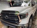 White Toyota Tundra 2018 at 10000 km for sale-3