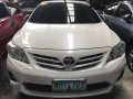Sell Pearlwhite 2013 Toyota Corolla Altis in Quezon City -9