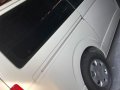 Selling White Toyota Hiace 2018 in Quezon City-2