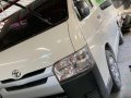 Selling White Toyota Hiace 2018 in Quezon City-6