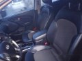Selling Silver Hyundai Tucson 2011 at 50000 km-5
