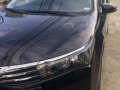 Selling Black Toyota Corolla Altis 2016 at 42000 km-3