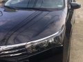 Selling Black Toyota Corolla Altis 2016 at 42000 km-3