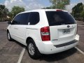 Selling Used Kia Carnival 2014 Manual Diesel in Lucena -2