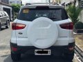 Selling White Ford Ecosport 2017 Automatic Gasoline at 20000 km-4