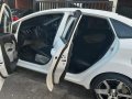White Ford Fiesta 2014 at 77698 km for sale-8