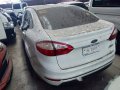 Selling White Ford Fiesta 2017 at 7000 km -2