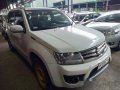 Selling White Suzuki Grand Vitara 2017 in Makati -3