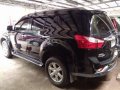 Black Isuzu Mu-X 2015 Automatic Diesel for sale-8