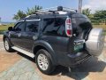 Black Ford Everest 2013 Manual for sale -3