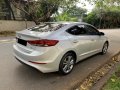 Sell Used 2016 Hyundai Elantra Sedan at 25000 km -3