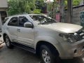 Selling Toyota Fortuner 2006 Automatic Gasoline at 176000 km -5