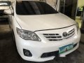 White Toyota Corolla Altis 2013 Automatic Gasoline for sale -5