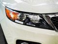 Sell White 2010 Kia Sorento Automatic Gasoline at 43926 km -7