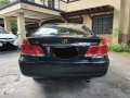 Black Toyota Camry 2005 at 81000 km for sale -4