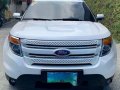 Selling White Ford Explorer 2013 at 29000 km -0
