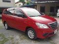 Red Toyota Innova 2007 at 45000 km for sale -1