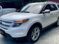 Selling White Ford Explorer 2013 at 29000 km -2