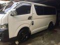 White Toyota Hiace 2010 Manual Diesel for sale-4