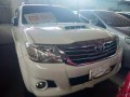 Selling White Toyota Hilux 2014 Automatic Diesel-3
