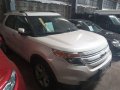 Sell White 2015 Ford Explorer Automatic Gasoline at 70000 km-4