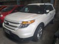Sell White 2015 Ford Explorer Automatic Gasoline at 70000 km-3